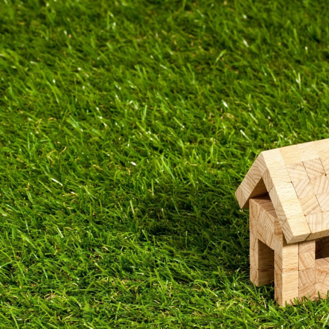 Local expert firms, Utility Planners UK and IMS Heat Pumps in partnership to deliver low carbon options and make buildings in the UK greener